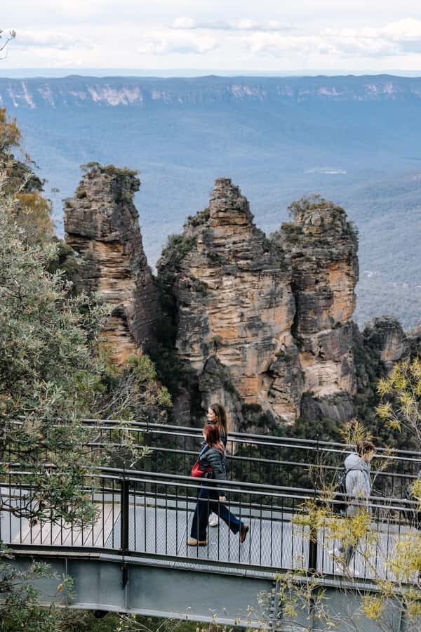Sydney: Blue Mountains Scenic World, Wildlife Park and Lunch - Featherdale Wildlife Park: Kangaroo feeding and real animal encounters