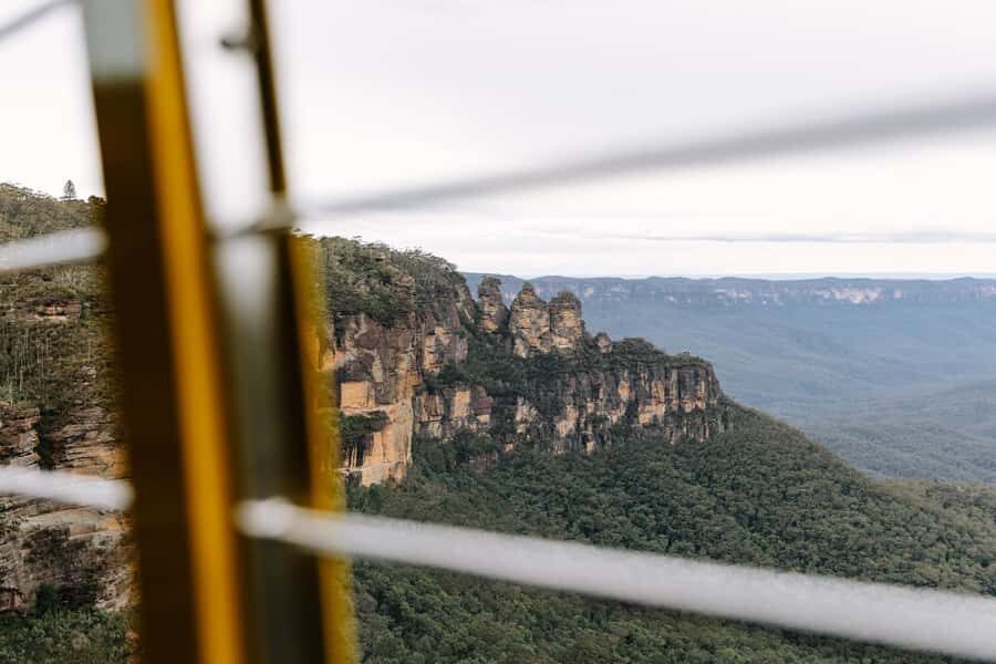 Sydney: Blue Mountains Scenic World, Wildlife Park and Lunch - Lincoln’s Rock and the “first viewpoint” reality check