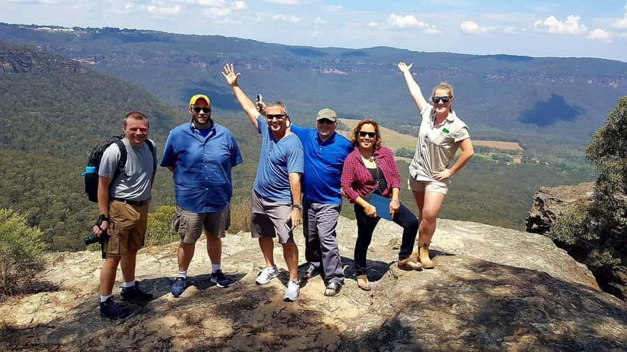 Sydney: Blue Mountains Wildlife & Bushwalk Small-Group Tour - Leura or Katoomba Village Time: Lunch Without the Generic Tourist Trap