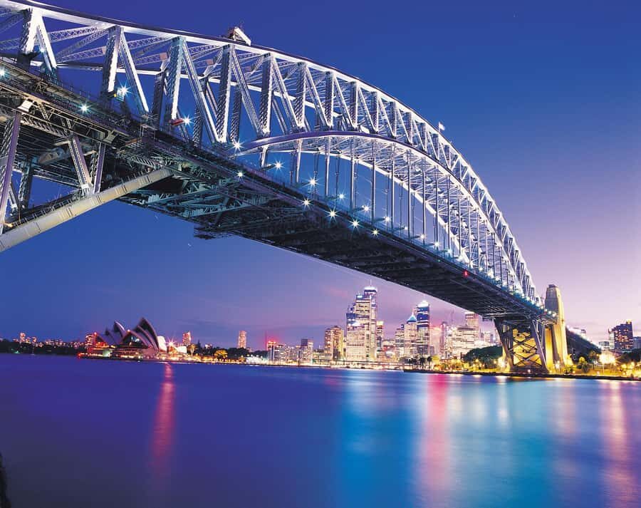 Sydney: BridgeClimb Sydney Harbour Summit Night - Climb Leaders and the small-group vibe (where the best moments come from)