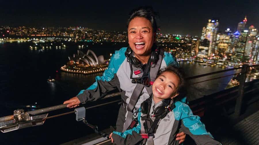 Sydney: BridgeClimb Sydney Harbour Summit Night - What to bring: practical packing for a night bridge climb