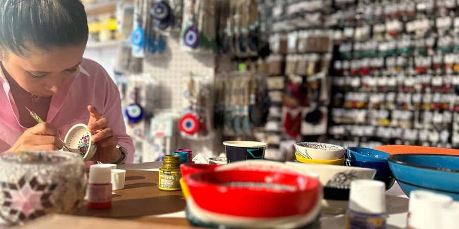 Sydney: Ceramic Plates & Bowls Paint and Sip Classes - Key things to know before you go