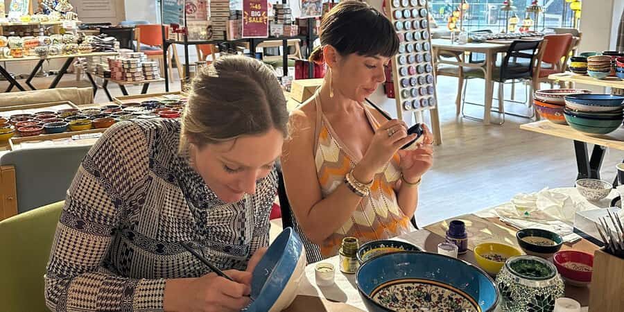 Sydney: Ceramic Plates & Bowls Paint and Sip Classes - What you’re painting: pre-glazed bowls and take-home ceramic pieces