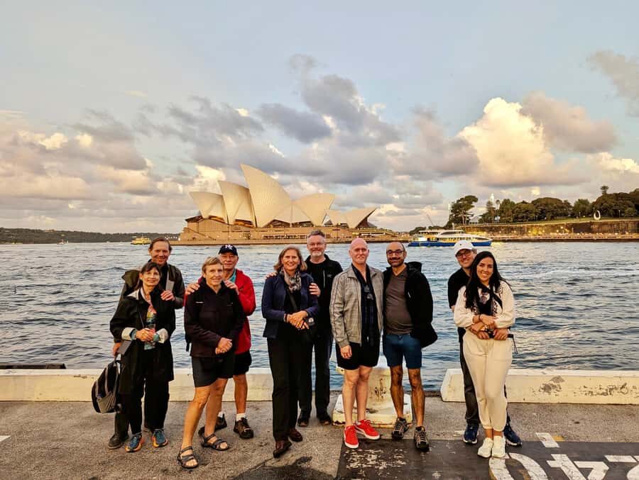 Sydney: City & The Rocks 3.5-Hour Walking Tour with a Drink - Key highlights at a glance