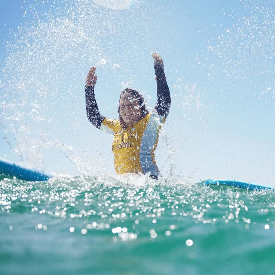 Sydney: Dee Why Beach Group Surfing Lesson - Skill 2: the pop-up that actually works on the clock