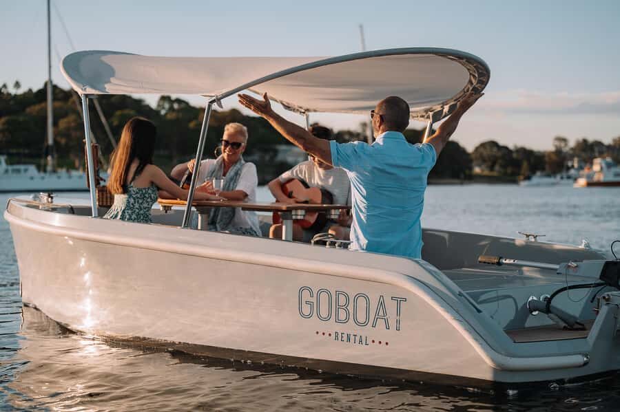 Sydney: Electric Boat Rental from Cabarita Point - Key things to know before you go