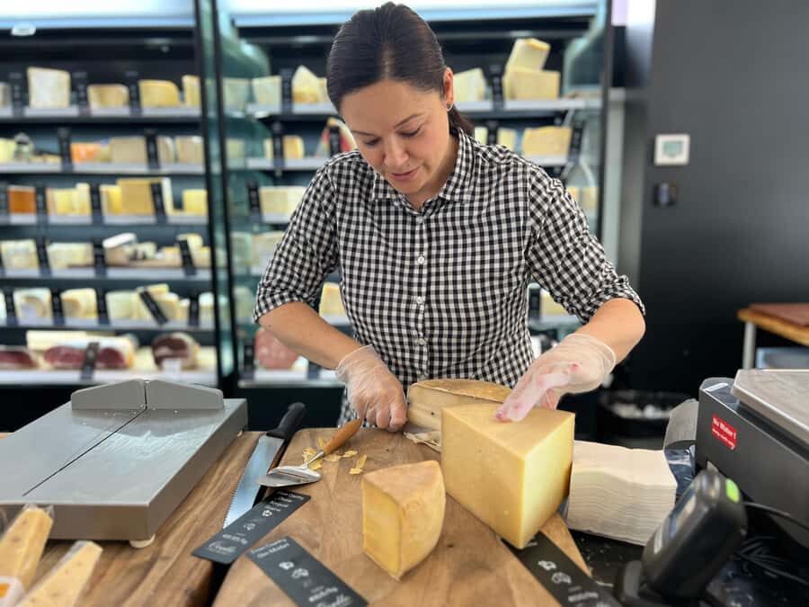 Sydney: Food Tour in Trendy Surry Hills with 8 Tastings - Why Surry Hills makes sense for a food tour