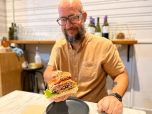 Sydney: Food Tour in Trendy Surry Hills with 8 Tastings - Eight tastings that feel like a real meal (not a coupon book)