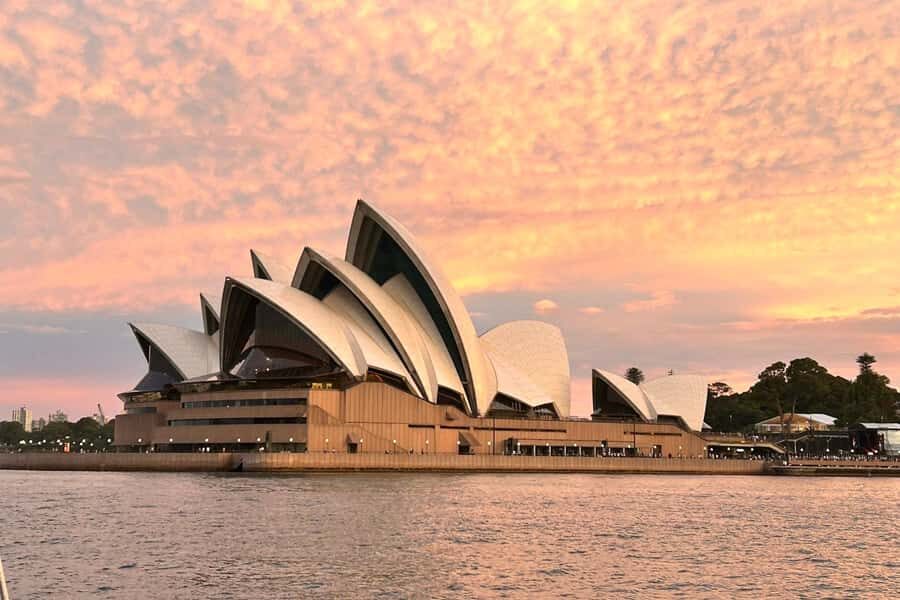 Sydney: Golden Glow Sunset Harbour Cruise with 1 Drink - Where to meet at Aquarium Wharf (and how not to overthink it)