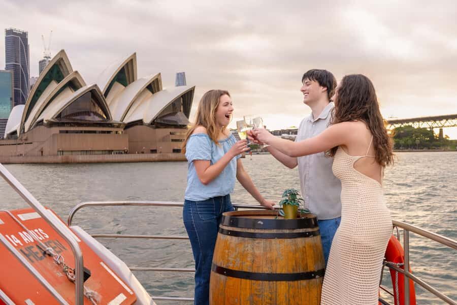 Sydney: Golden Glow Sunset Harbour Cruise with 1 Drink - Licensed bar vibes: relax, then choose your pace