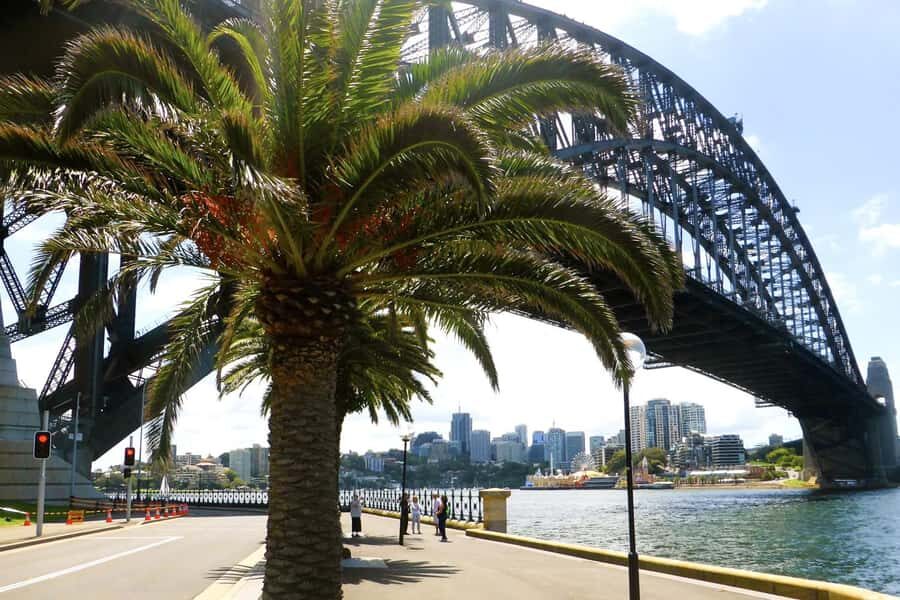Sydney: Half-Day City Tour - A Sydney half-day that actually gives you bearings