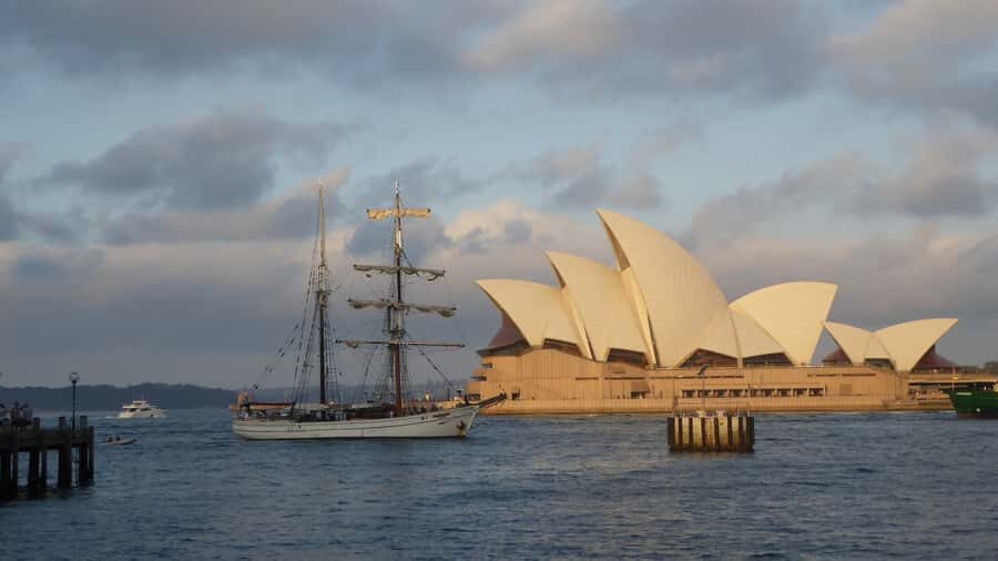 Sydney: Harbor Sunset Cruise with Dinner - The Ships: Southern Swan vs. Soren Larsen (and What That Means for Your Night)