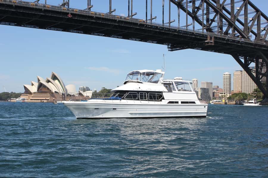 Sydney Harbour: 2-Hour Morning Yacht Cruise with Morning Tea - Key things that make this cruise work