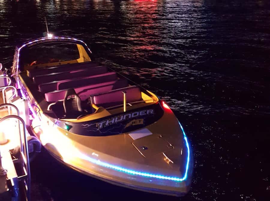 Sydney Harbour: 30 Minute Slow Jet Boat Vivid Cruise - Quick Highlights You’ll Actually Care About