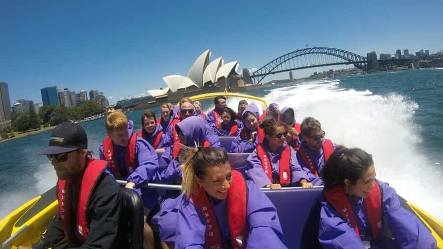 Sydney Harbour: 45-Minute Extreme Adrenaline Rush Ride - From Gentle Maneuvers to Full Power Slides (45 Minutes Explained)