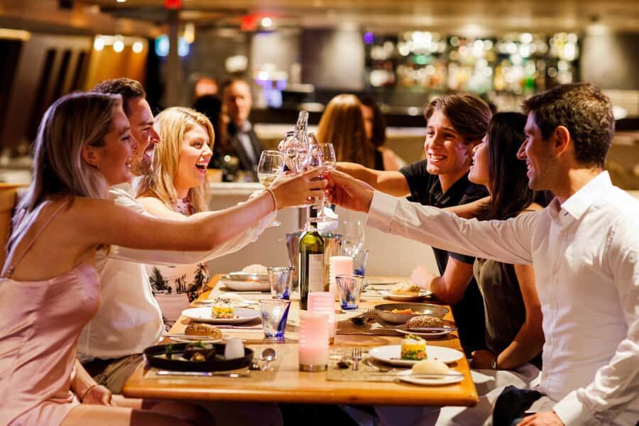 Sydney: Harbour Dinner Cruise with 3, 4 or 6-Course Menu - Route basics: Circular Quay, Darling Harbour, then back for the lights