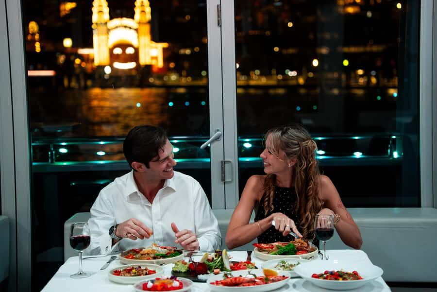 Sydney Harbour: Glass Boat Signature Dinner Cruise - Price and what you actually get for $126