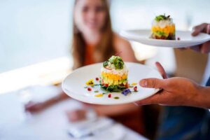 Sydney: Harbour Lunch Cruise with 2 or 3-Course Menu - Sydney 2000 vs. Captain Cook III: where the best views come from