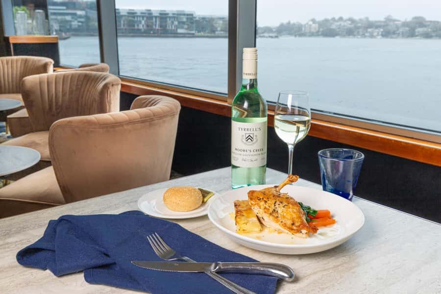 Sydney: Harbour Lunch Cruise with 2 or 3-Course Menu - What to wear and how to plan your day