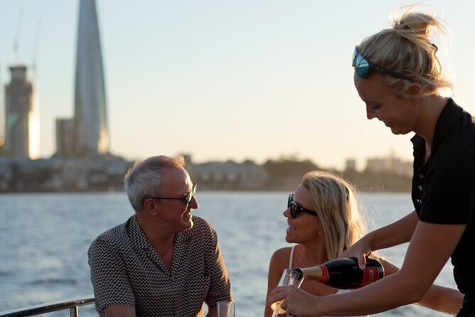 Sydney Harbour Twilight Cruise - The cruise flow: from city views to millionaire waterfront suburbs