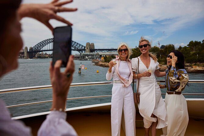 Sydney Harbour View Lunch Cruise from Circular Quay - Views and Photo Opportunities: How to Get the Best Angles