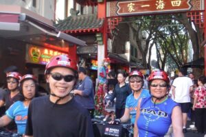 Sydney Highlights 2.5-Hour Bike Tour - Start in The Rocks at Bonza HQ, a fitting first pedal