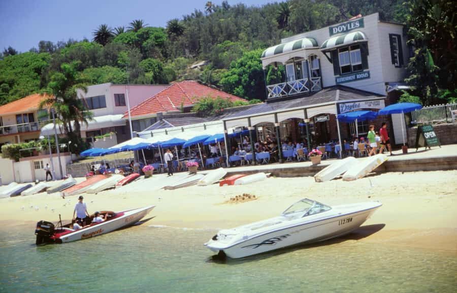 Sydney: Hop-on Hop-off Harbour Cruise with Commentary - Watsons Bay stop: seafood, pubs, and the scenic walk options
