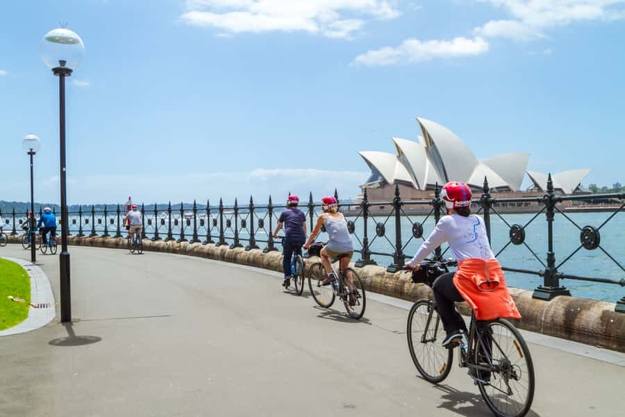 Sydney: Iconic Sights 4-Hour Bike Tour - The Opera House and Harbour Bridge stretch: the skyline payoff