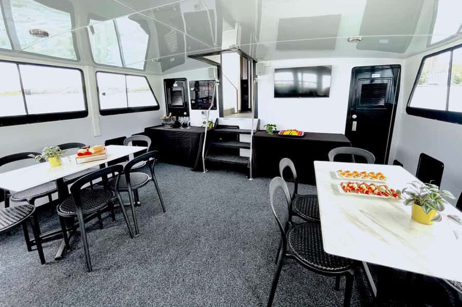 Sydney: Intimate Vivid Harbour Cruise with Canapes - Price and value: is $53 worth it for Vivid night views?
