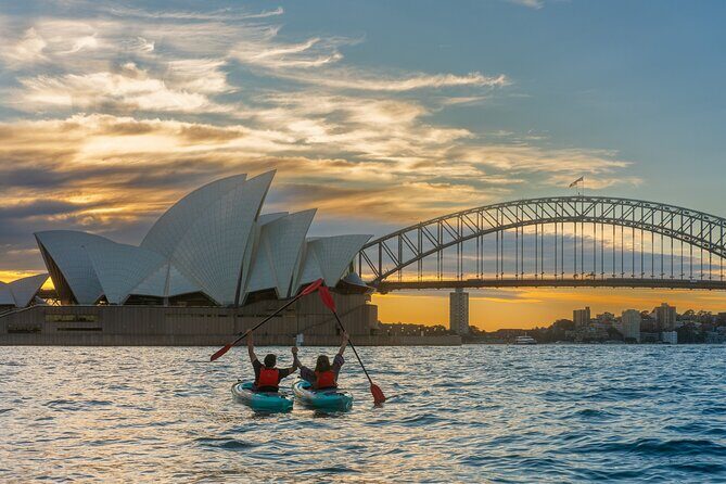 Sydney LED Lit Kayak Tour of the Opera House and Bridge - Safety brief and paddle training: what you learn before you paddle