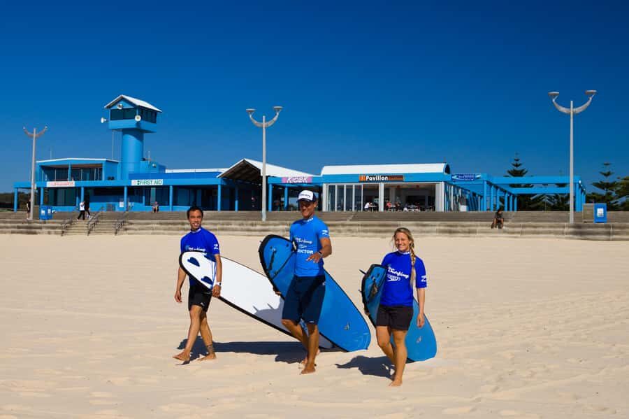 Sydney: Maroubra Surf Lesson - Meeting at 7 Marine Parade and getting ready quickly