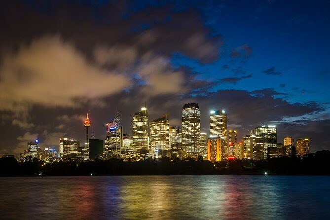 Sydney Photography Masterclass - Private Photography Lesson - Cahill Expressway to Mrs Macquarie’s Chair: Timing the Twinkle