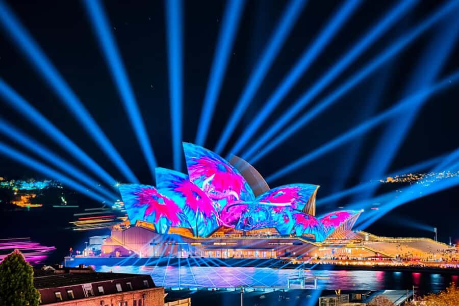Sydney: Premium Catamaran Vivid Cruise with Welcome Drink - Why this Vivid Sydney cruise is worth your time on the harbor