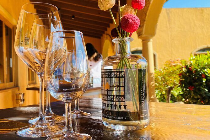 Sydney: PRIVATE Hunter Valley Wine Tasting Luxe Tour (10h) - Lunch in the Hunter Valley: one-course à la carte with a midday reset