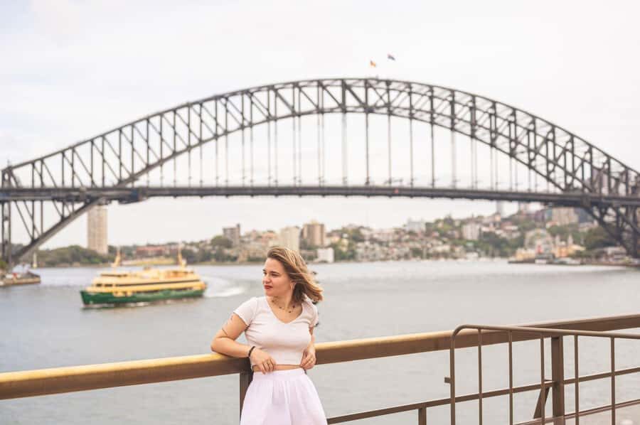 Sydney: Private Photoshoot outside the Opera House - Price and value: $106 per group up to 8