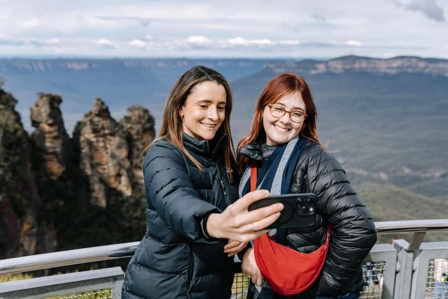 Sydney: Small Group Blue Mountains, Wildlife & Waterfalls - Scenic photo stops before the Three Sisters