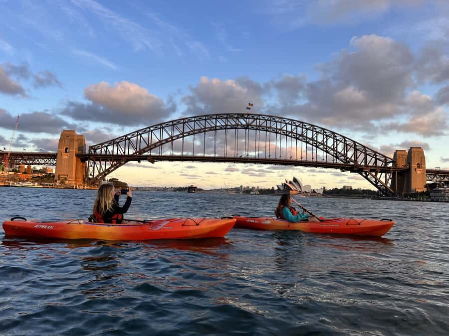 Sydney: Sunset Kayak Tour on Sydney Harbour - Paddling the heart of Sydney Harbour: Bridge, Opera House, Circular Quay