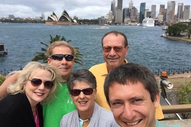 Sydney Uncovered Full-Day Private Tour - Milsons Point to the Harbour Bridge walk: the view-first start
