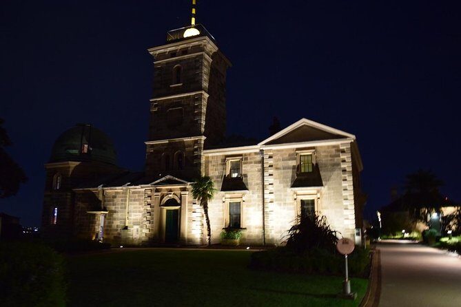 The Rocks Ghost Tours with Guide in Sydney - Murder, suicide, hangings, and hauntings: the story style and pacing
