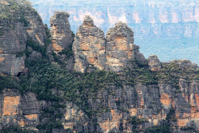 Ultimate Blue Mountains Private Tour with Scenic World and Wildlife Park - Sublime Point Lookout and the Three Sisters: the views and the story